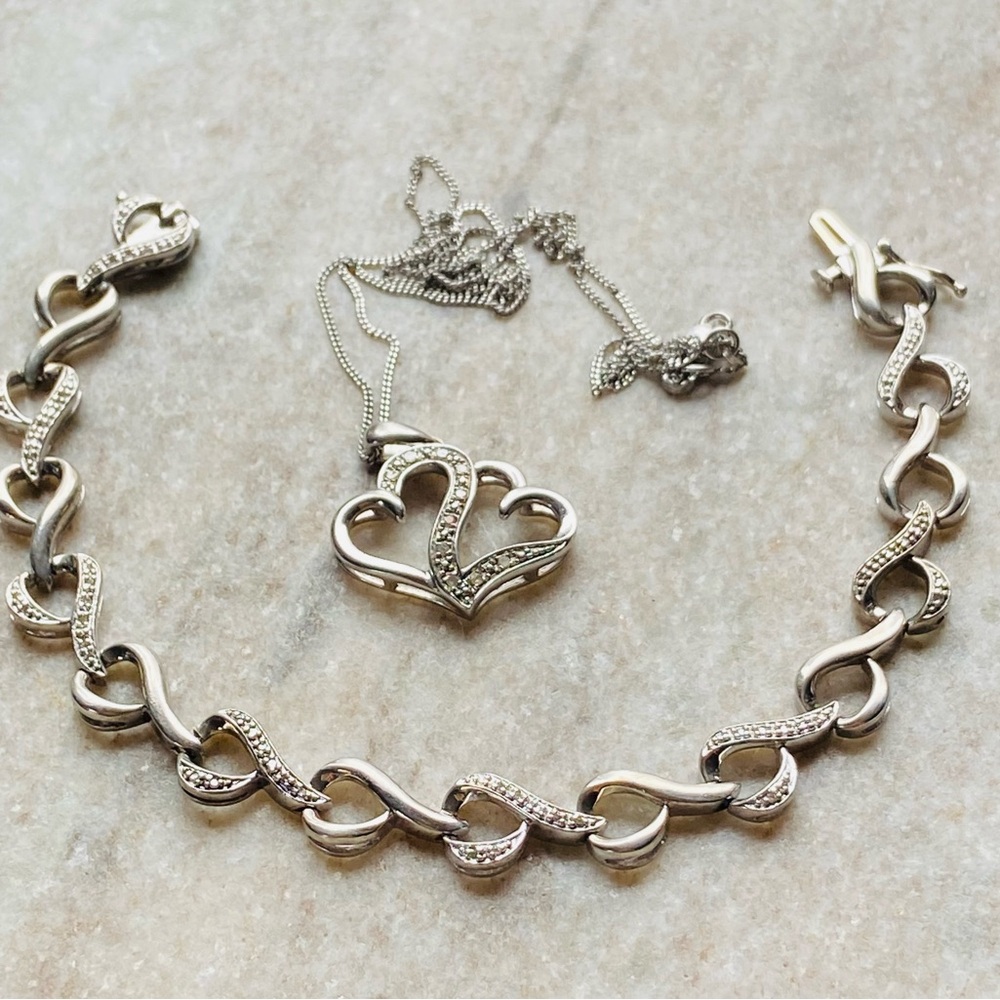 Elegant Silver Heart Jewelry Set